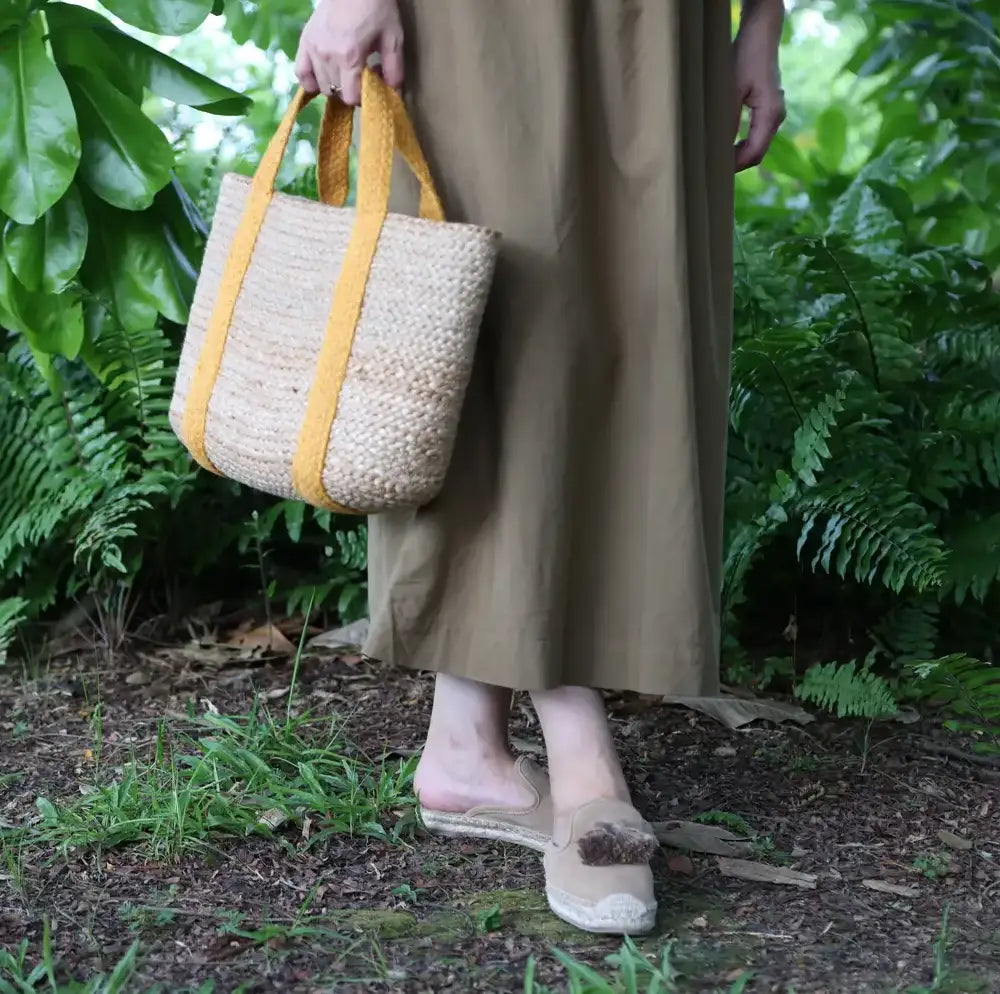 Sepatu espadrille bagal datar dengan Rumbai #NA807 'Animal' [CHAMPAGNE GOLD]