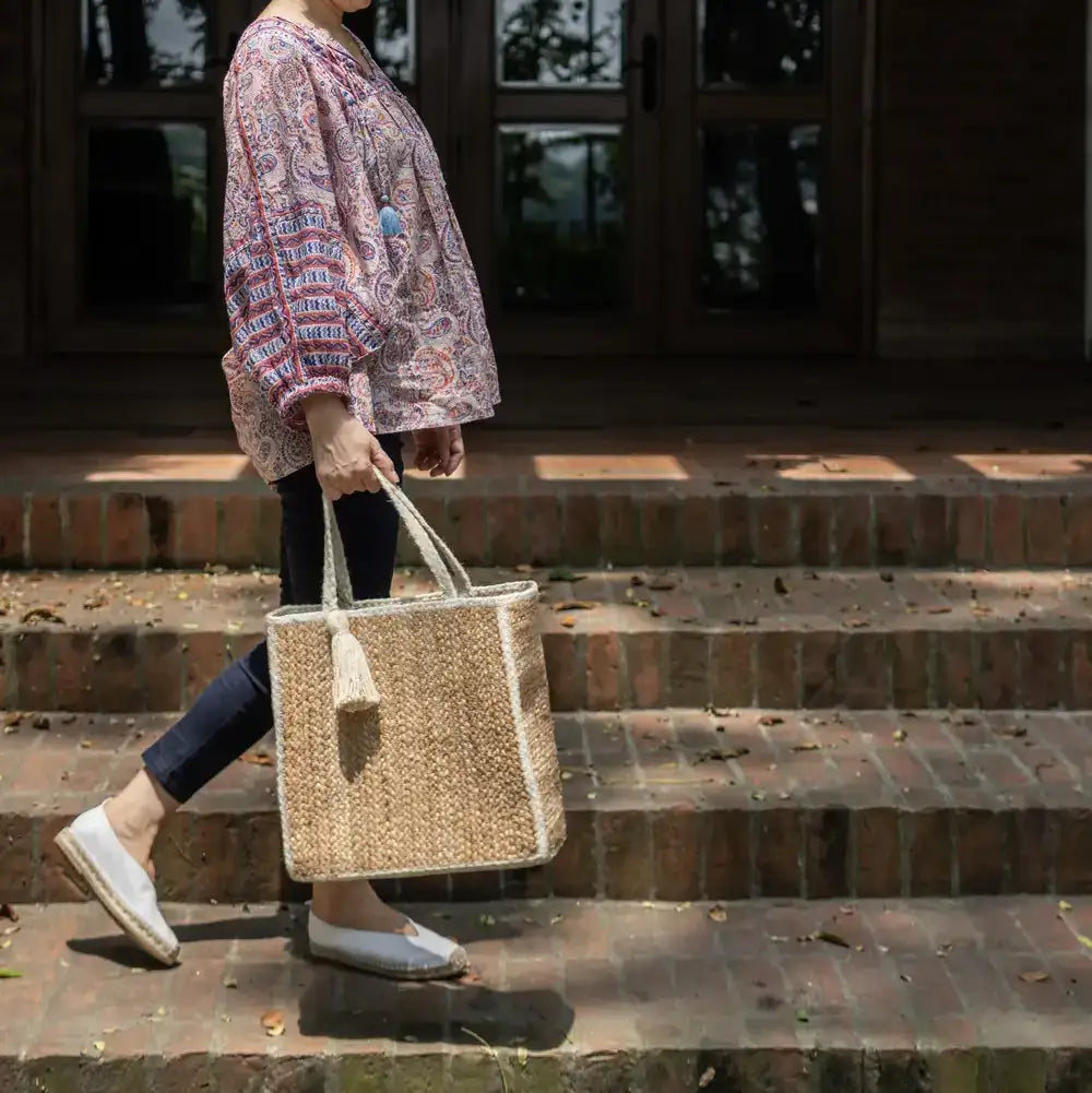 Jute Square Tote bag Large size #NA907 'Moon' [GOLD BROWN]